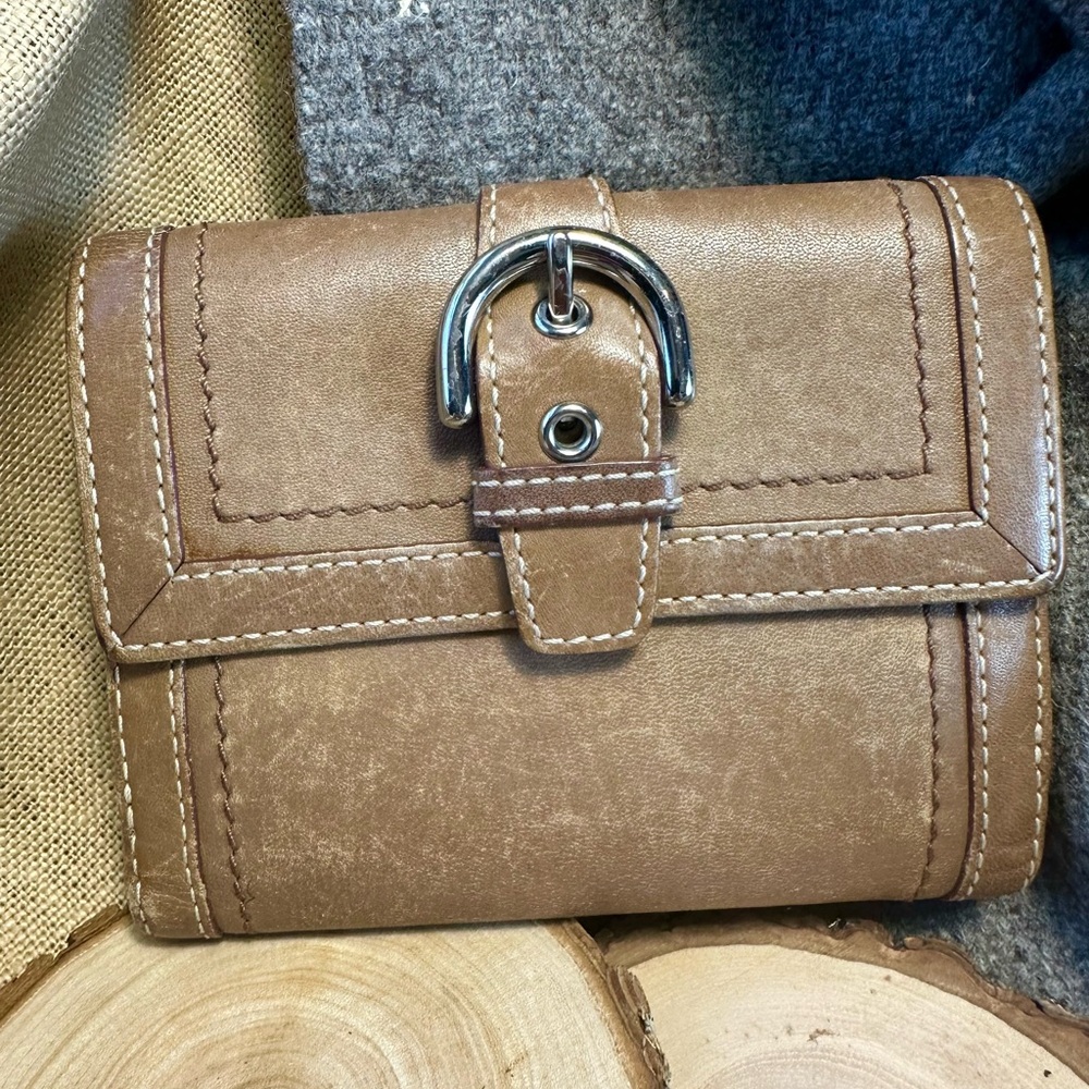 Coach vintage Leather Wallet in Camel. Distressed elegance. $65